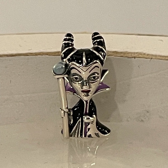 None Jewelry - Bracelet Charm Disney’s Villain Maleficent